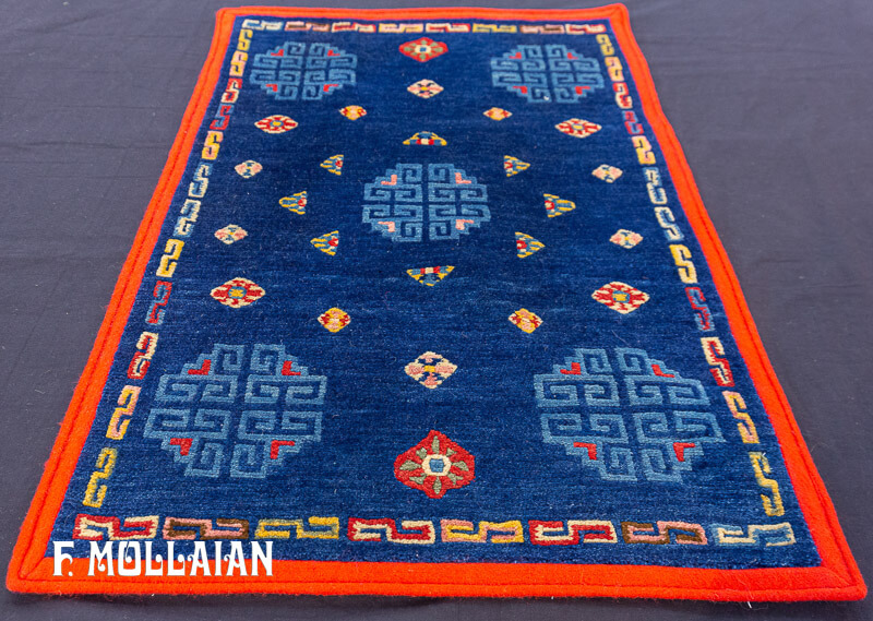 Antique Tibetan Rug n°:78743284